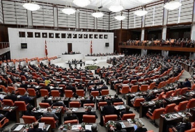 Turkish parliament approves commission on coup bid